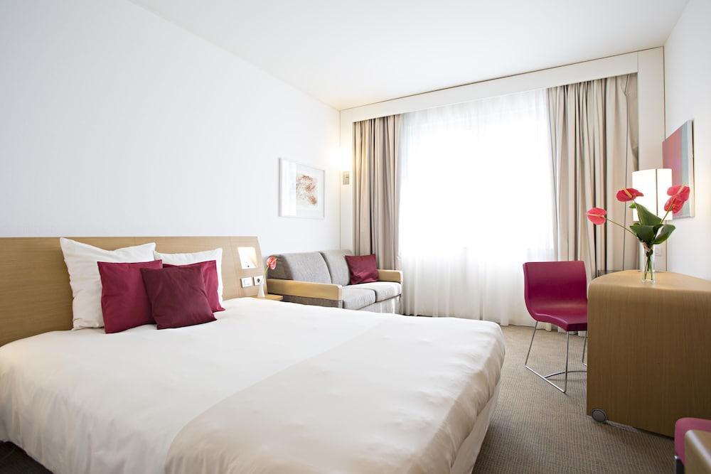 Novotel Salerno Est Arechi Екстер'єр фото
