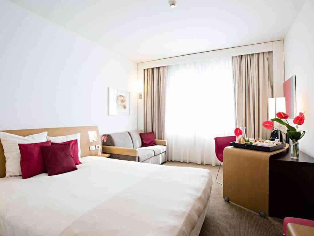 Novotel Salerno Est Arechi Екстер'єр фото