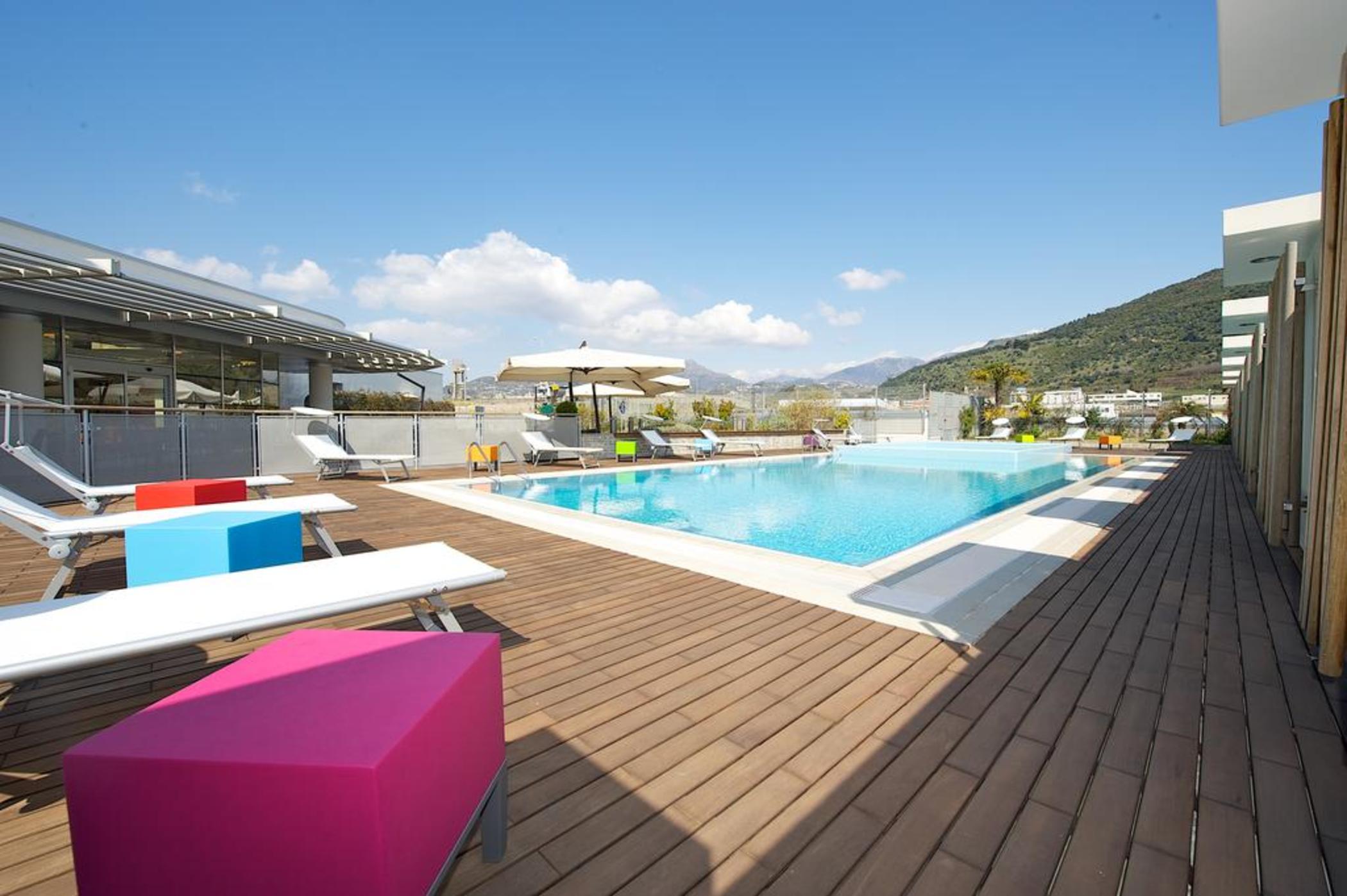 Novotel Salerno Est Arechi Екстер'єр фото