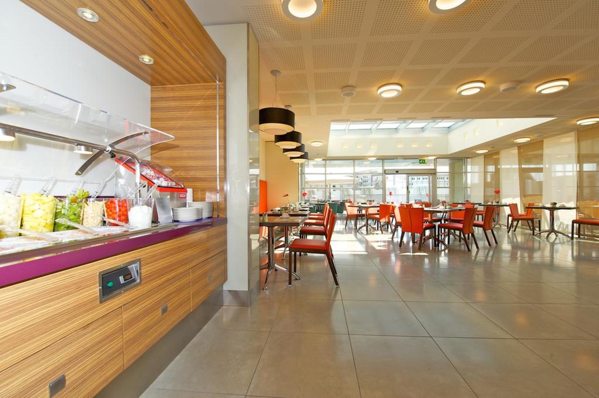 Novotel Salerno Est Arechi Екстер'єр фото