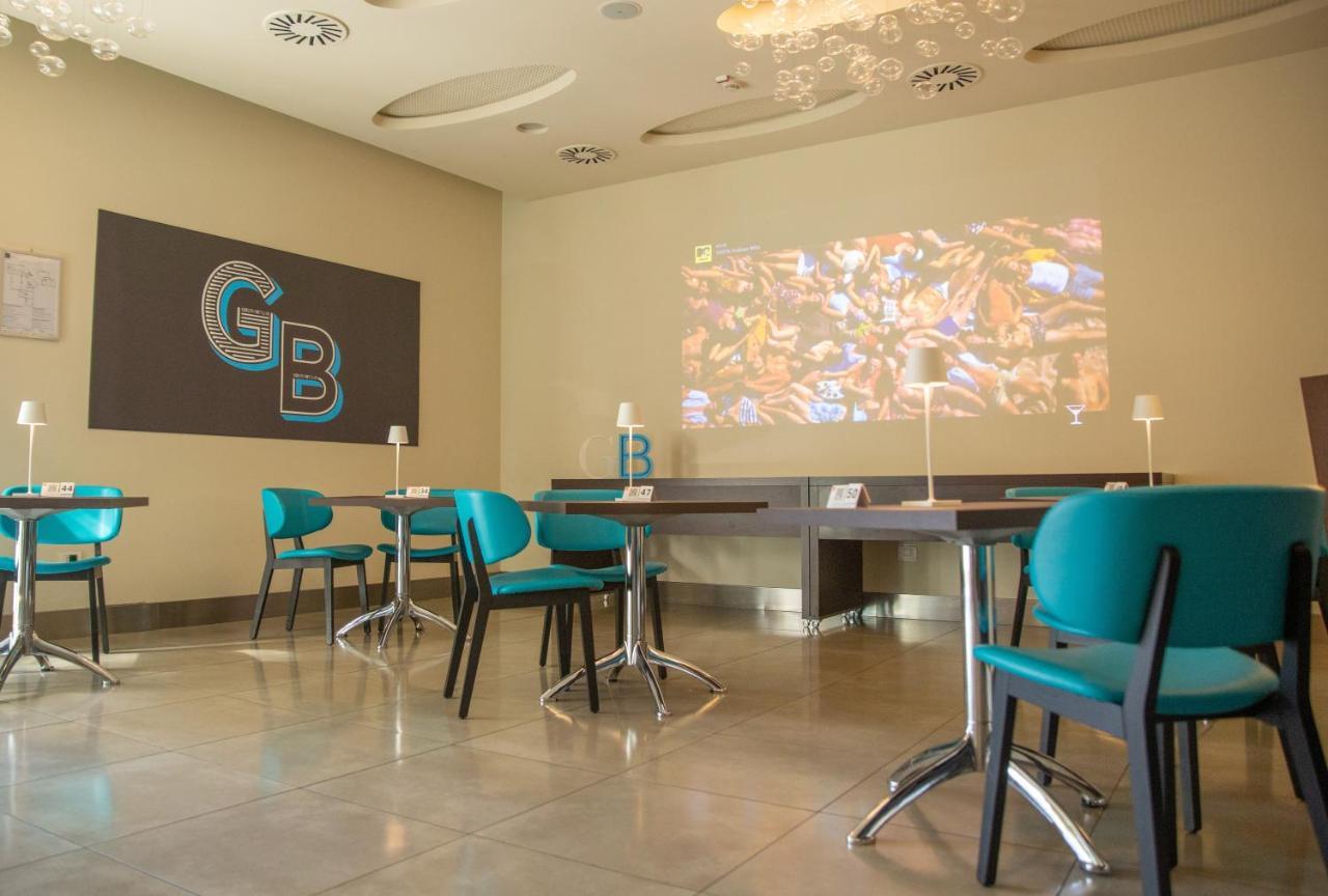 Novotel Salerno Est Arechi Екстер'єр фото