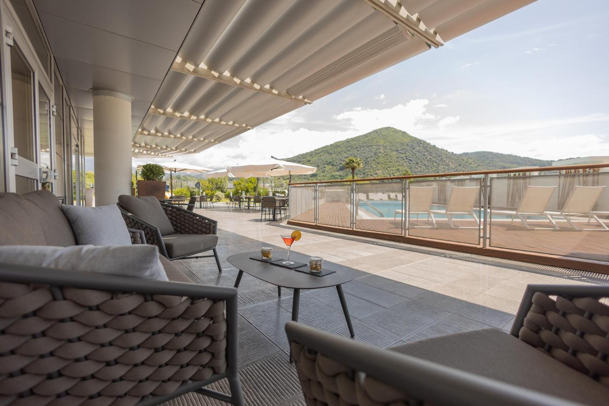 Novotel Salerno Est Arechi Екстер'єр фото