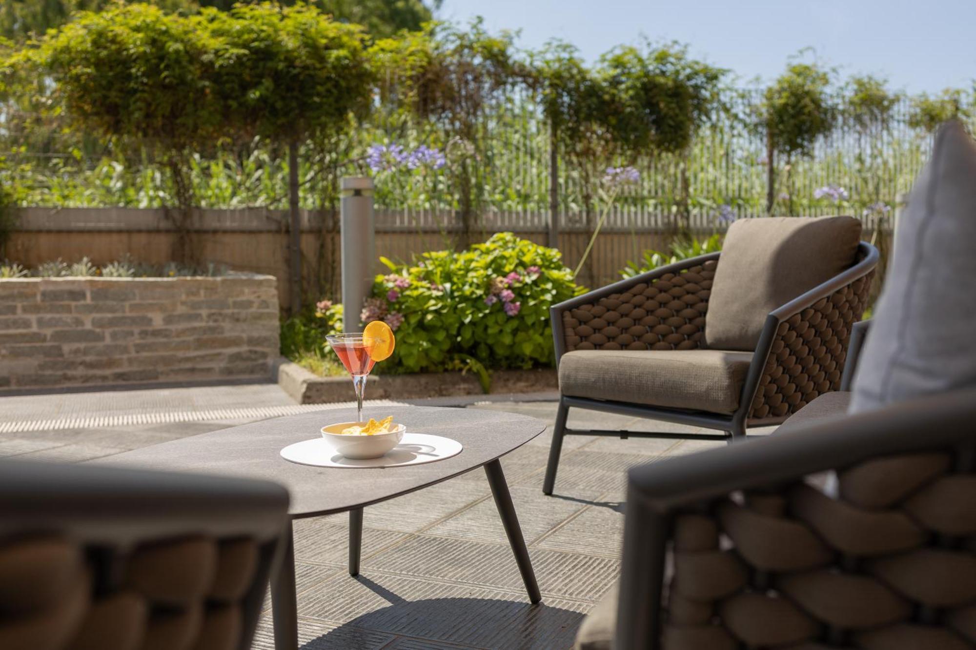 Novotel Salerno Est Arechi Екстер'єр фото