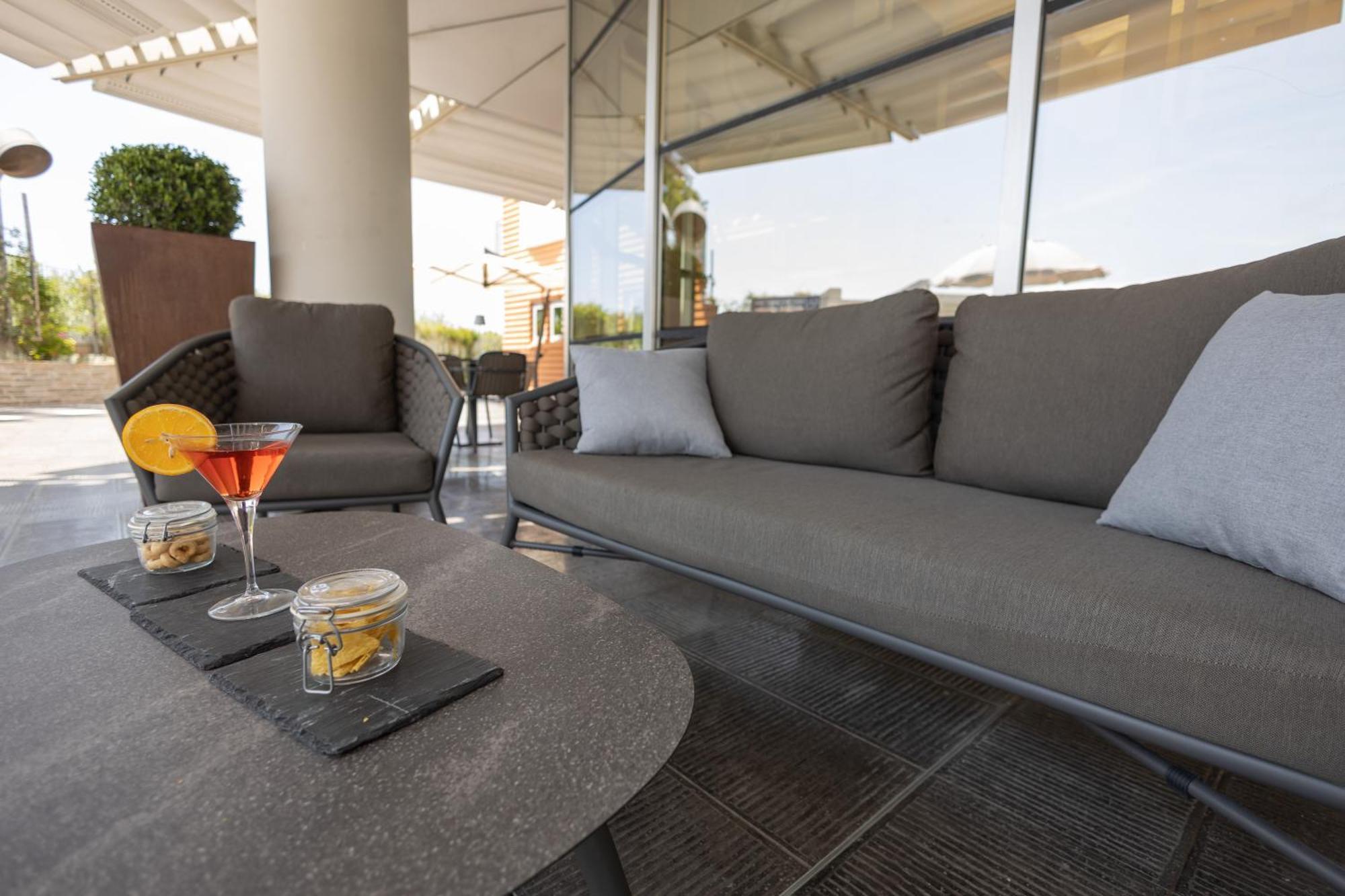 Novotel Salerno Est Arechi Екстер'єр фото