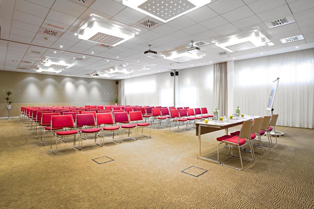 Novotel Salerno Est Arechi Екстер'єр фото
