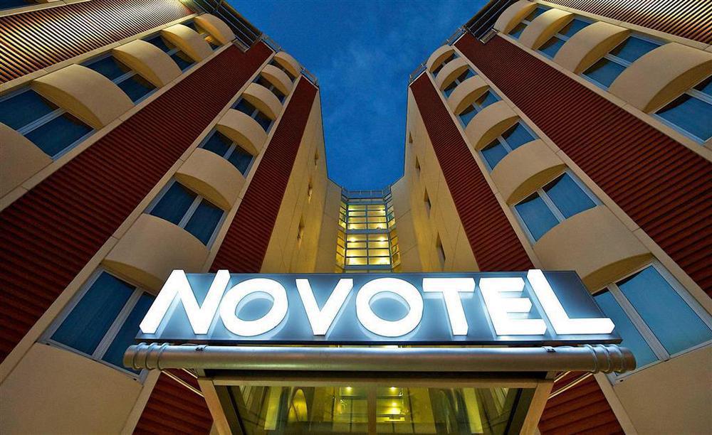 Novotel Salerno Est Arechi Екстер'єр фото